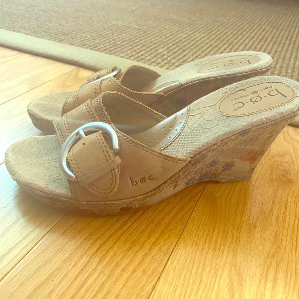 B.o.c. (Born) woman’s wedge slip on sandal.